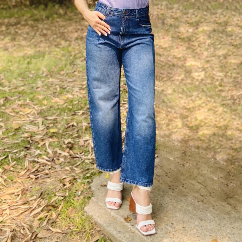 Calça jeans reta